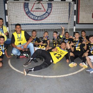 Definidos os campeões das várias categorias da Copa do Comércio de Futsal Santa-vitoriense (35)