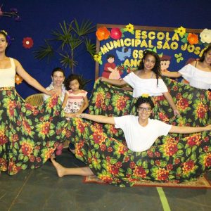 Escola Municipal São José comemora seu 69º aniversário em clima primaveril (34)