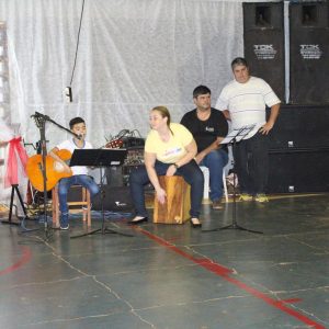 Escola Municipal Tancredo Neves comemora 30 anos de existência (21)