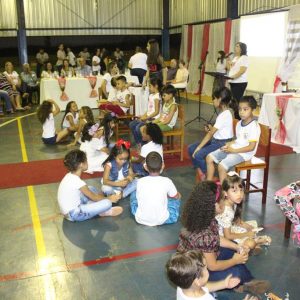 Escola Municipal Tancredo Neves comemora 30 anos de existência (40)
