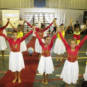Escola Municipal Tancredo Neves comemora 30 anos de existência (53)