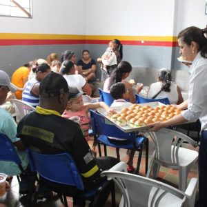 Gestores discutem melhorias para os usuários do ACESSUAS Trabalho nas reuniões mensais dos CRAS de Santa Vitória (11) Gestores discutem melhorias para os usuários do ACESSUAS Trabalho nas reuniões mensais dos CRAS de Santa Vitória (11)