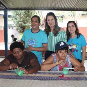 Mariza Curi é madrinha de coração dos alunos da APAE e participa das comemorações da Semana das Crianças na instituição (3) Mariza Curi é madrinha de coração dos alunos da APAE e participa das comemorações da Semana das Crianças na instituição (3)