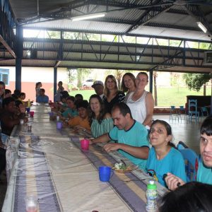 Mariza Curi é madrinha de coração dos alunos da APAE e participa das comemorações da Semana das Crianças na instituição (7) Mariza Curi é madrinha de coração dos alunos da APAE e participa das comemorações da Semana das Crianças na instituição (7)