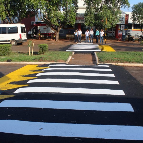 Prefeito atende Indicação dos vereadores e constrói faixa elevada em frente ao PA ‘Jerônimo Teodoro’ Prefeito atende Indicação dos vereadores e constrói faixa elevada em frente ao PA ‘Jerônimo Teodoro’