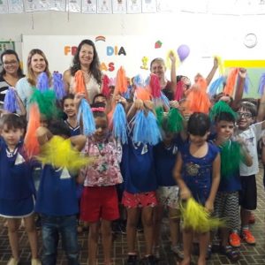 Primeira-dama e assessoras participam como madrinhas afetivas na festa das Crianças da Escola Municipal São José (5)