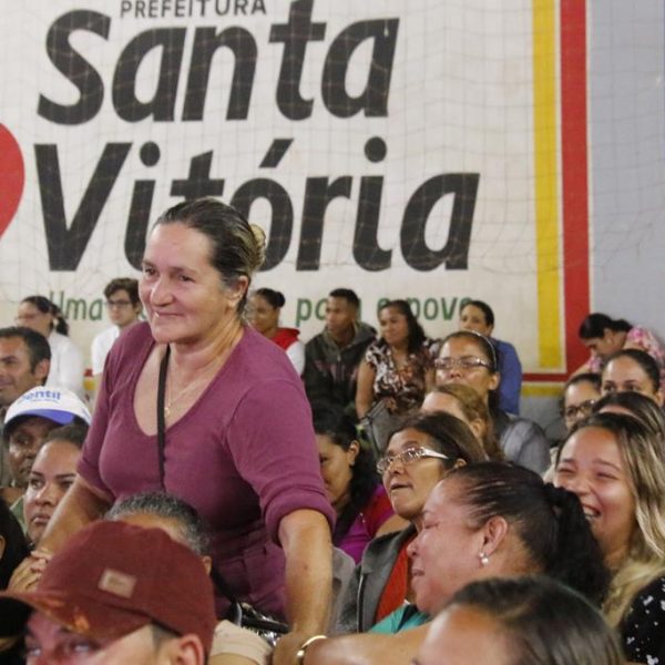 Prefeitura realizou o sorteio dos beneficiados do Programa Minha Casa Minha Vida em Santa Vitória (22) Prefeitura realizou o sorteio dos beneficiados do Programa Minha Casa Minha Vida em Santa Vitória (22)