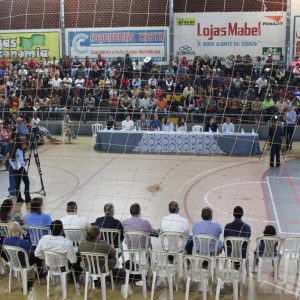 Prefeitura realizou o sorteio dos beneficiados do Programa Minha Casa Minha Vida em Santa Vitória (37) Prefeitura realizou o sorteio dos beneficiados do Programa Minha Casa Minha Vida em Santa Vitória (37)