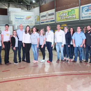 Prefeitura realizou o sorteio dos beneficiados do Programa Minha Casa Minha Vida em Santa Vitória (47) Prefeitura realizou o sorteio dos beneficiados do Programa Minha Casa Minha Vida em Santa Vitória (47)