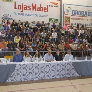 Prefeitura realizou o sorteio dos beneficiados do Programa Minha Casa Minha Vida em Santa Vitória (6) Prefeitura realizou o sorteio dos beneficiados do Programa Minha Casa Minha Vida em Santa Vitória (6)