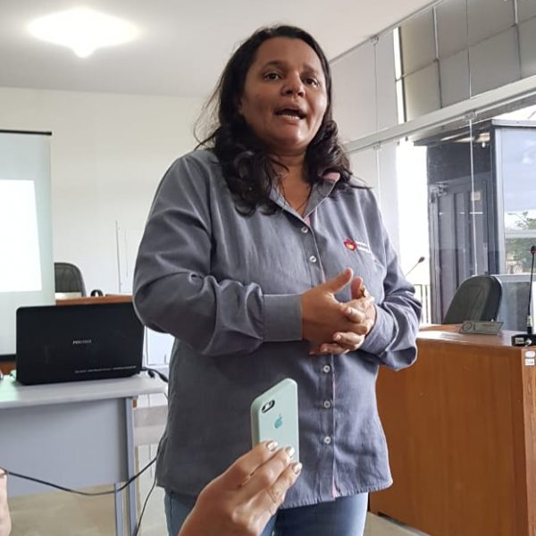 Comissão de Reestruturação apresenta Plano de Cargos e Salários dos Servidores da Educação do Município de Santa Vitória