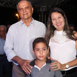 Com inaugurações de obras, comunidade de Chaveslândia recebe Papai Noel e participa de sorteios de brindes (103) Com inaugurações de obras, comunidade de Chaveslândia recebe Papai Noel e participa de sorteios de brindes (103)