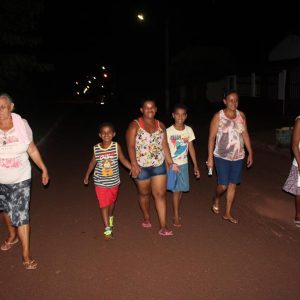 Com inaugurações de obras, comunidade de Chaveslândia recebe Papai Noel e participa de sorteios de brindes (11) Com inaugurações de obras, comunidade de Chaveslândia recebe Papai Noel e participa de sorteios de brindes (11)