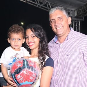 Com inaugurações de obras, comunidade de Chaveslândia recebe Papai Noel e participa de sorteios de brindes (112) Com inaugurações de obras, comunidade de Chaveslândia recebe Papai Noel e participa de sorteios de brindes (112)