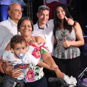 Com inaugurações de obras, comunidade de Chaveslândia recebe Papai Noel e participa de sorteios de brindes (124) Com inaugurações de obras, comunidade de Chaveslândia recebe Papai Noel e participa de sorteios de brindes (124)