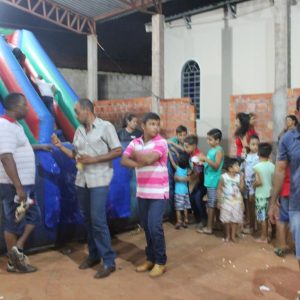 Com inaugurações de obras, comunidade de Chaveslândia recebe Papai Noel e participa de sorteios de brindes (31) Com inaugurações de obras, comunidade de Chaveslândia recebe Papai Noel e participa de sorteios de brindes (31)
