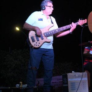 Com inaugurações de obras, comunidade de Chaveslândia recebe Papai Noel e participa de sorteios de brindes (52) Com inaugurações de obras, comunidade de Chaveslândia recebe Papai Noel e participa de sorteios de brindes (52)