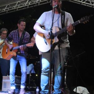 Com inaugurações de obras, comunidade de Chaveslândia recebe Papai Noel e participa de sorteios de brindes (54) Com inaugurações de obras, comunidade de Chaveslândia recebe Papai Noel e participa de sorteios de brindes (54)