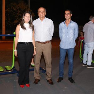 Com inaugurações de obras, comunidade de Chaveslândia recebe Papai Noel e participa de sorteios de brindes (58) Com inaugurações de obras, comunidade de Chaveslândia recebe Papai Noel e participa de sorteios de brindes (58)