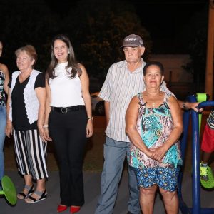 Com inaugurações de obras, comunidade de Chaveslândia recebe Papai Noel e participa de sorteios de brindes (63) Com inaugurações de obras, comunidade de Chaveslândia recebe Papai Noel e participa de sorteios de brindes (63)