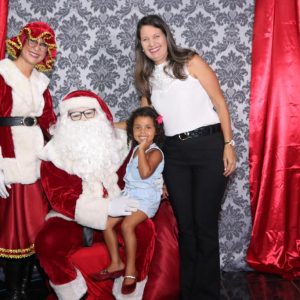 Com inaugurações de obras, comunidade de Chaveslândia recebe Papai Noel e participa de sorteios de brindes (72) Com inaugurações de obras, comunidade de Chaveslândia recebe Papai Noel e participa de sorteios de brindes (72)