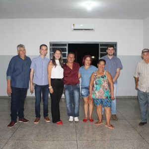 Com inaugurações de obras, comunidade de Chaveslândia recebe Papai Noel e participa de sorteios de brindes (9) Com inaugurações de obras, comunidade de Chaveslândia recebe Papai Noel e participa de sorteios de brindes (9)