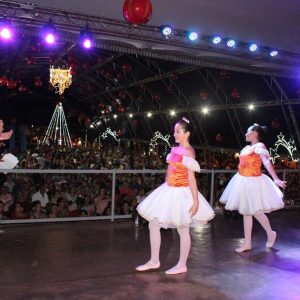 Começam as celebrações de Natal em Santa Vitória (20) Começam as celebrações de Natal em Santa Vitória (20)