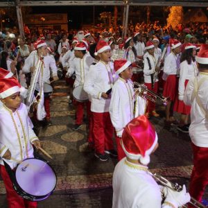 Começam as celebrações de Natal em Santa Vitória (79) Começam as celebrações de Natal em Santa Vitória (79)