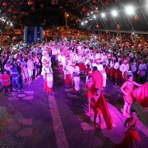 Começam as celebrações de Natal em Santa Vitória (83) Começam as celebrações de Natal em Santa Vitória (83)