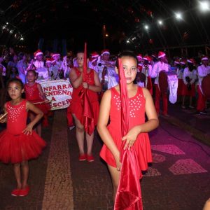 Começam as celebrações de Natal em Santa Vitória (87) Começam as celebrações de Natal em Santa Vitória (87)