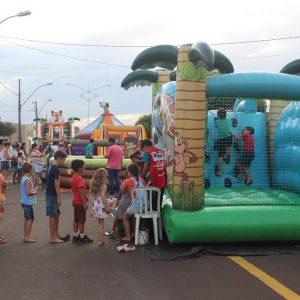 Em Santa Vitória, multidão se reúne para celebrar festa natalina e participar do sorteio de quase 60 bicicletas e vários outros brindes (12)