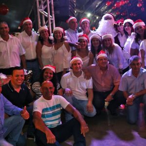 Em Santa Vitória, multidão se reúne para celebrar festa natalina e participar do sorteio de quase 60 bicicletas e vários outros brindes (130)