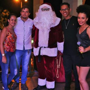 Em Santa Vitória, multidão se reúne para celebrar festa natalina e participar do sorteio de quase 60 bicicletas e vários outros brindes (132)