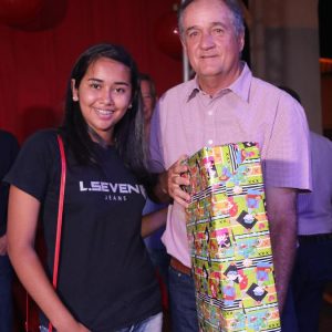 Em Santa Vitória, multidão se reúne para celebrar festa natalina e participar do sorteio de quase 60 bicicletas e vários outros brindes (141)