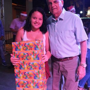 Em Santa Vitória, multidão se reúne para celebrar festa natalina e participar do sorteio de quase 60 bicicletas e vários outros brindes (52)