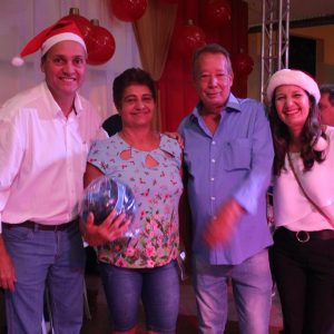 Em Santa Vitória, multidão se reúne para celebrar festa natalina e participar do sorteio de quase 60 bicicletas e vários outros brindes (72)