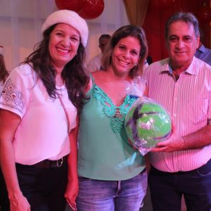 Em Santa Vitória, multidão se reúne para celebrar festa natalina e participar do sorteio de quase 60 bicicletas e vários outros brindes (73)