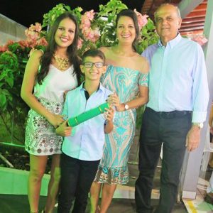 Prefeito Salim Curi e sua esposa Mariza apadrinharam formandos da COESA (29) Prefeito Salim Curi e sua esposa Mariza apadrinharam formandos da COESA (29)