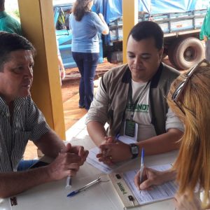Santa Vitória recebe evento de coleta itinerante de embalagens vazias de agrotóxico Santa Vitória recebe evento de coleta itinerante de embalagens vazias de agrotóxico