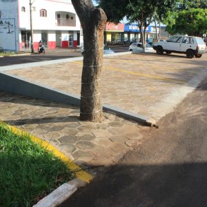 Prefeitura amplia estacionamento da Avenida Genésio Franco de Moraes Prefeitura amplia estacionamento da Avenida Genésio Franco de Moraes