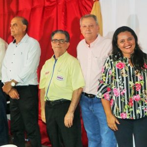 Prefeitura e ACISV promovem grande festa de virada de ano em Santa Vitória (102)