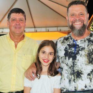 Prefeitura e ACISV promovem grande festa de virada de ano em Santa Vitória (61)