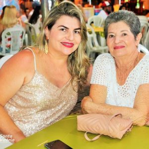 Prefeitura e ACISV promovem grande festa de virada de ano em Santa Vitória (64)