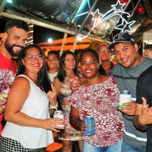 Prefeitura e ACISV promovem grande festa de virada de ano em Santa Vitória (76)