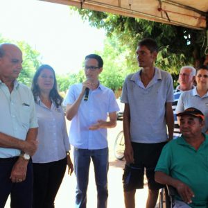 Com recursos próprios Prefeitura entrega primeira casa Social (16) Com recursos próprios Prefeitura entrega primeira casa Social (16)