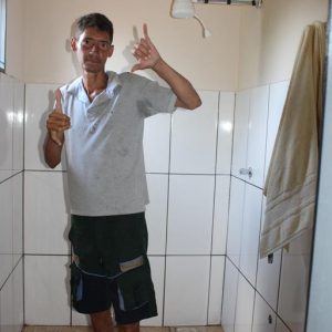 Com recursos próprios Prefeitura entrega primeira casa Social (17) Com recursos próprios Prefeitura entrega primeira casa Social (17)