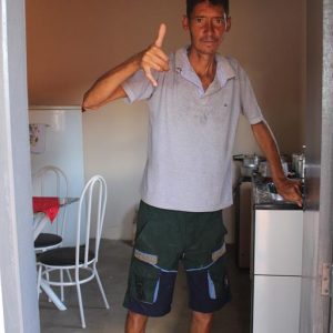 Com recursos próprios Prefeitura entrega primeira casa Social (18) Com recursos próprios Prefeitura entrega primeira casa Social (18)