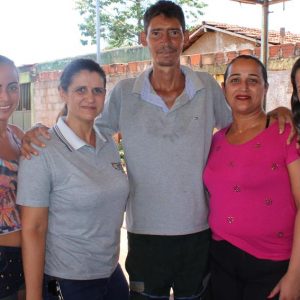 Com recursos próprios Prefeitura entrega primeira casa Social (24) Com recursos próprios Prefeitura entrega primeira casa Social (24)