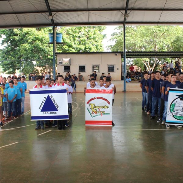 Santa Vitória definirá equipes que representarão o município na etapa microrregional do JEMG (1) Santa Vitória definirá equipes que representarão o município na etapa microrregional do JEMG (1)