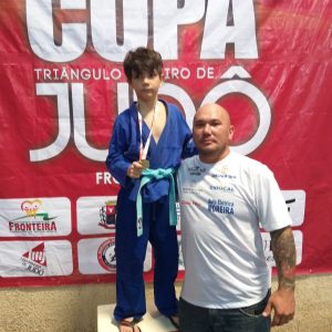 464b9e4e-1f03-4057-99cc-4c2c408b4e3b